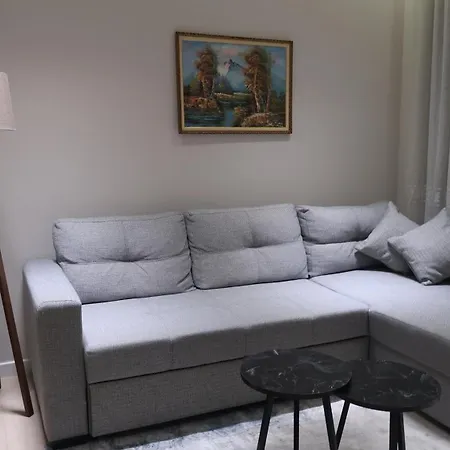 Tirana Stay Central Appartamento *